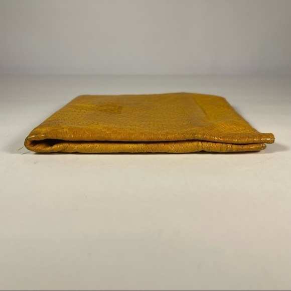 Efika square leather wallet in yellow snake embossed leather - Picture 2 of 9